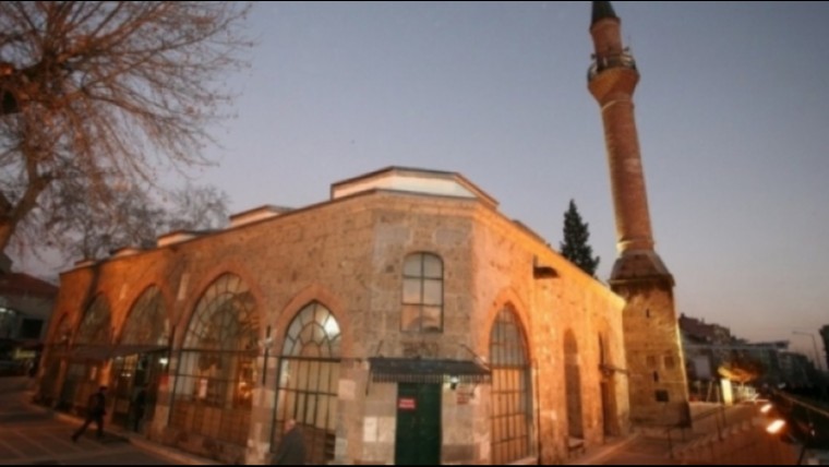 Uşak Cami Tabandan Isıtma